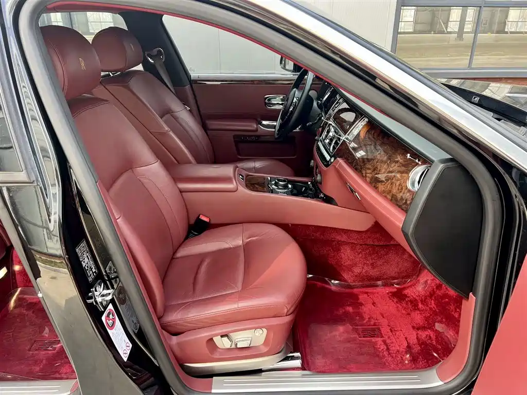 Rolls-Royce Ghost 2014 6.6T Extended Edition фото 5