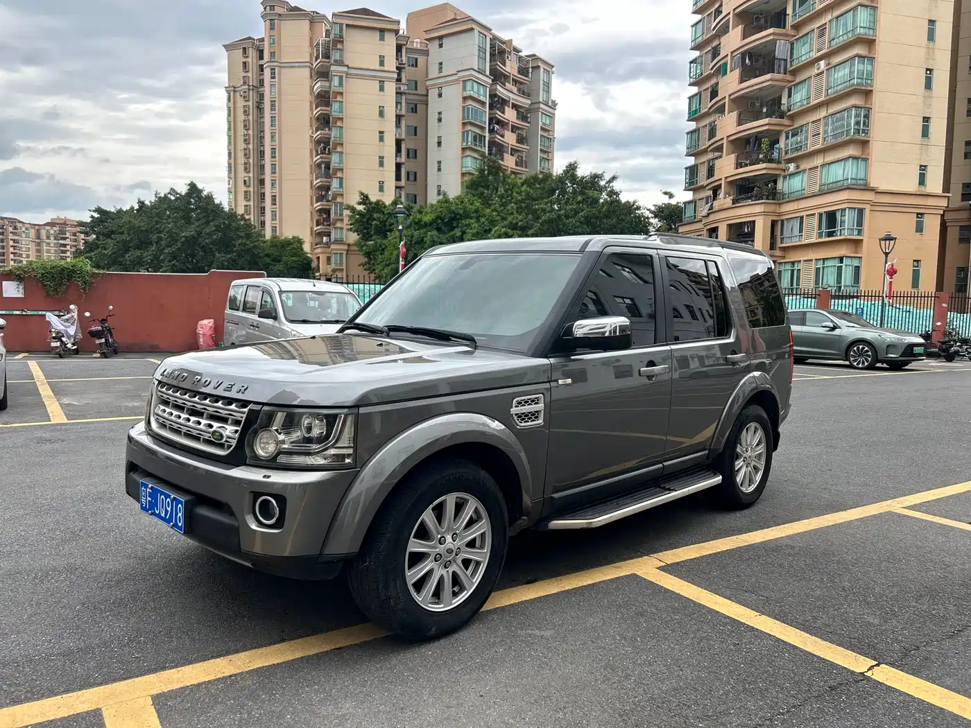 Land Rover Discovery 2009 Model 2.7 TDV6-S