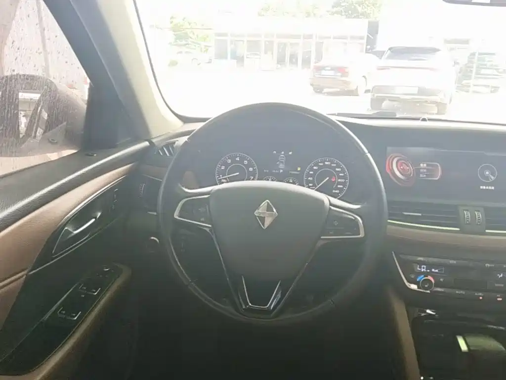 Borgward BX7 2018 2018 28T 2WD Quality Enjoy 5-Seater China V