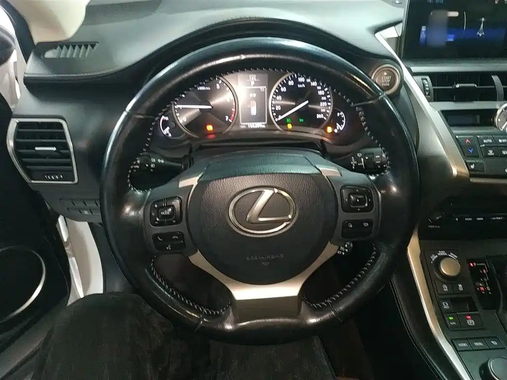 Lexus NX 2016 200 AWD F Sport фото 7