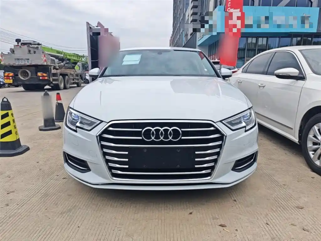 Audi A3 2019 Limousine 35 TFSI Progressive China V фото 3
