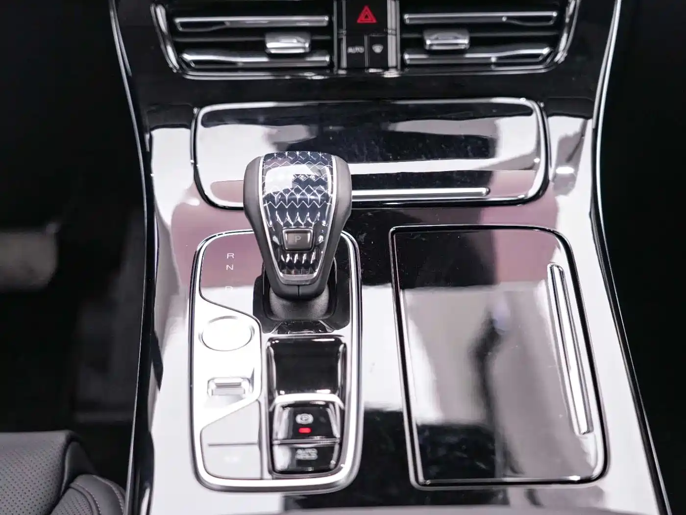 GAC Trumpchi Trumpchi M8 2024 Master Series Super Hybrid фото 13