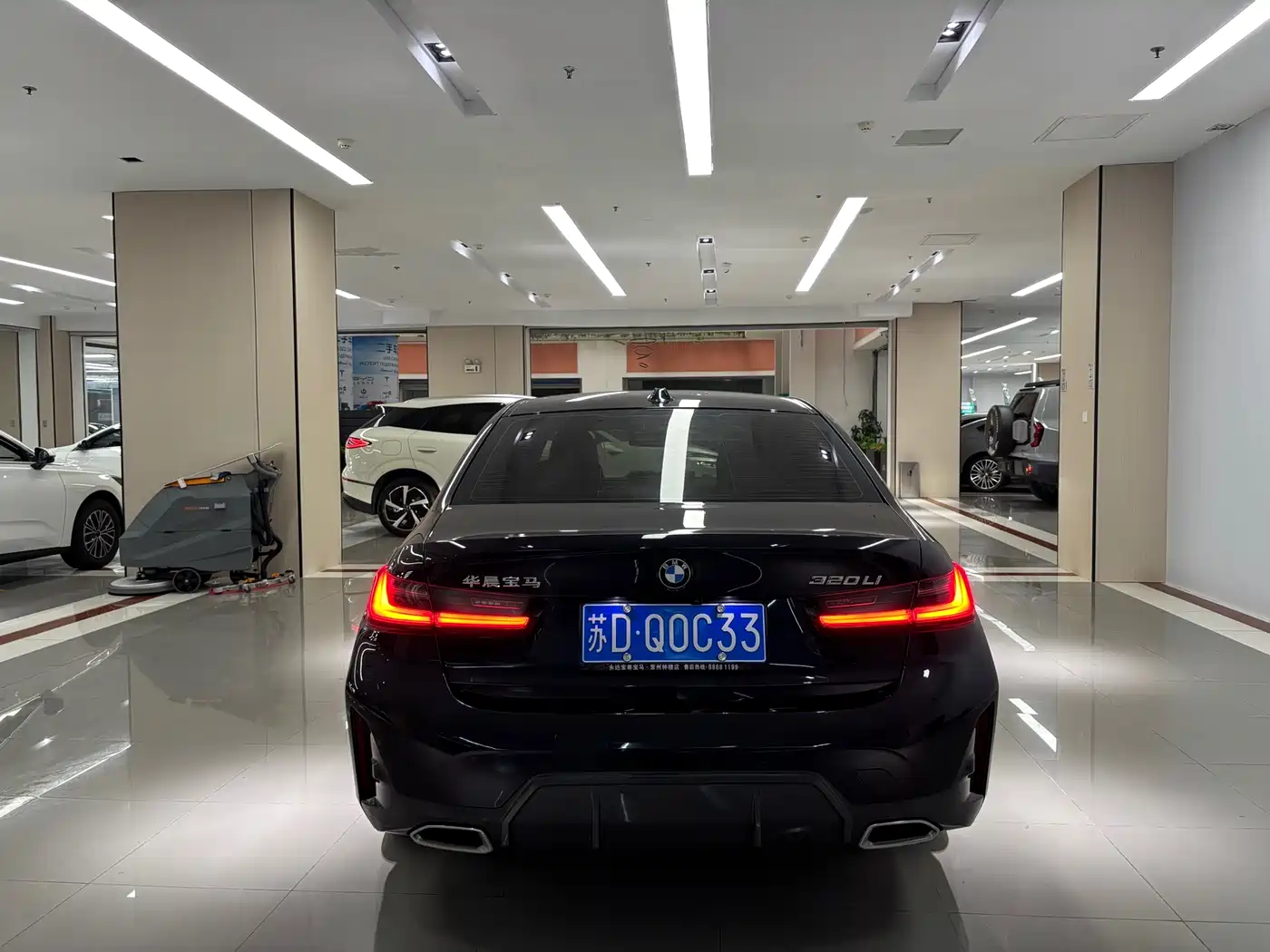 BMW 3 Series 2024 320i M Sport Package фото 7