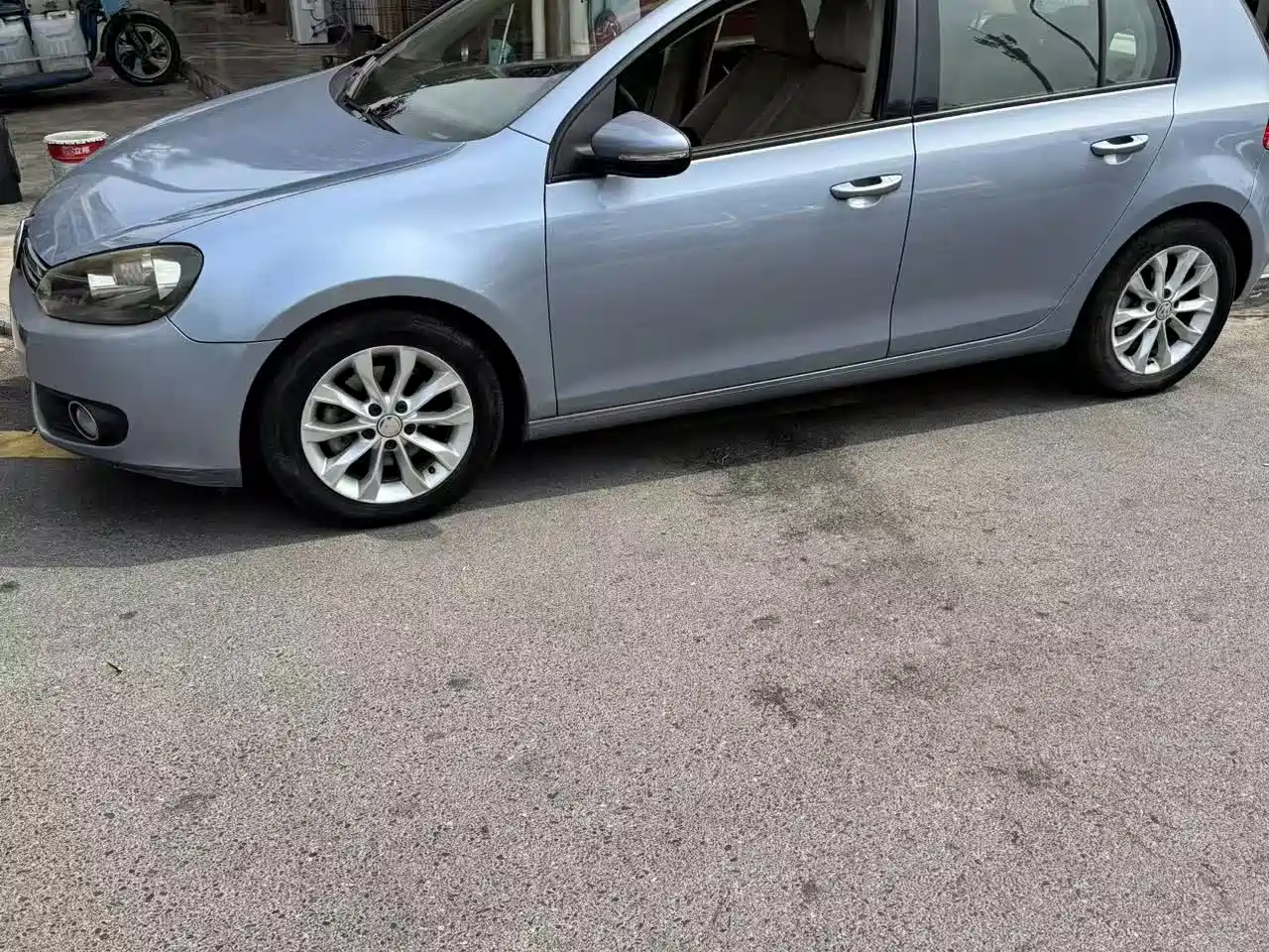 Photo 7 - Volkswagen Golf