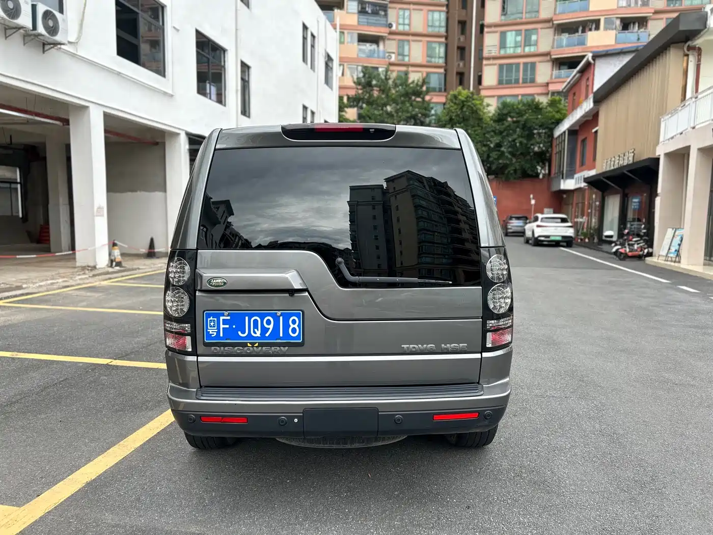 Land Rover Discovery 2009 Model 2.7 TDV6-S фото 6