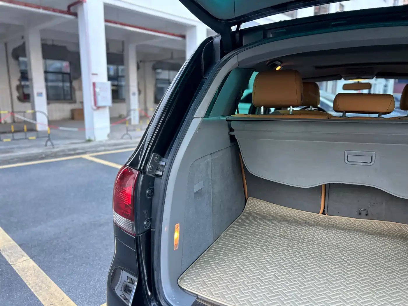 Volkswagen Touareg 2009 3.0T Diesel Standard фото 41