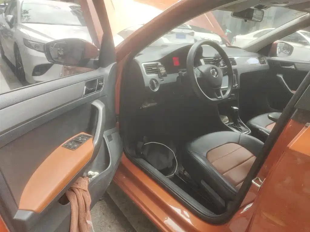 Volkswagen Santana 2015 Gran Santana 1.6L Automatic Trend фото 14