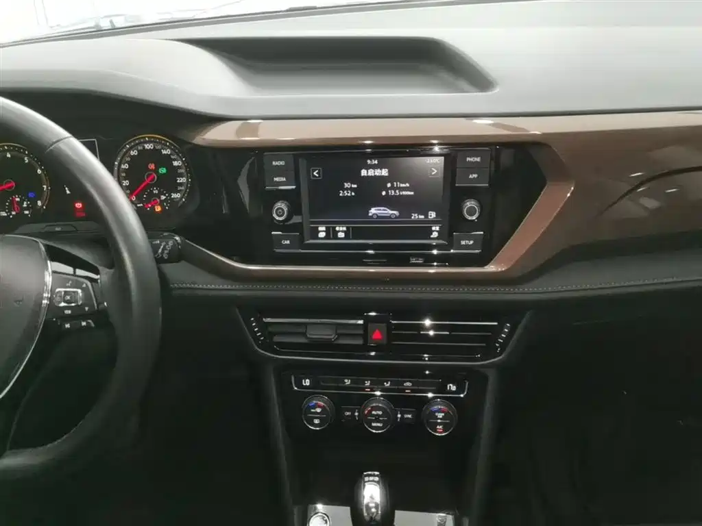 Volkswagen Tharu 2020 280TSI 2WD Comfort Edition China VI фото 13