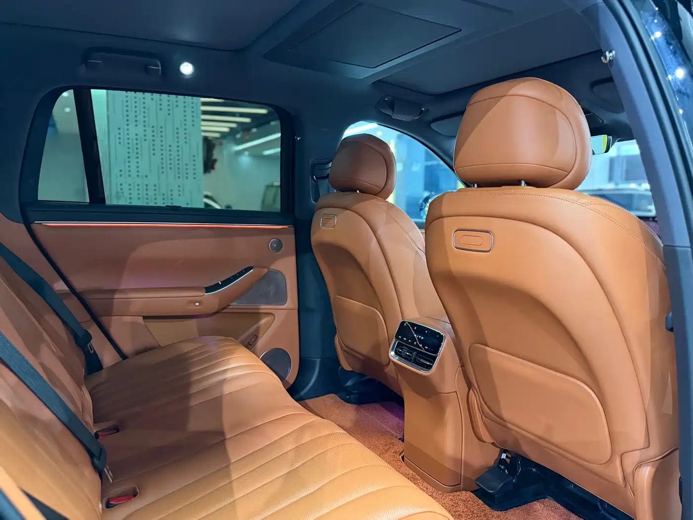 AITO Wenjie AITO M7 2026 Extended Range Pro+ AWD 5-seater фото 12