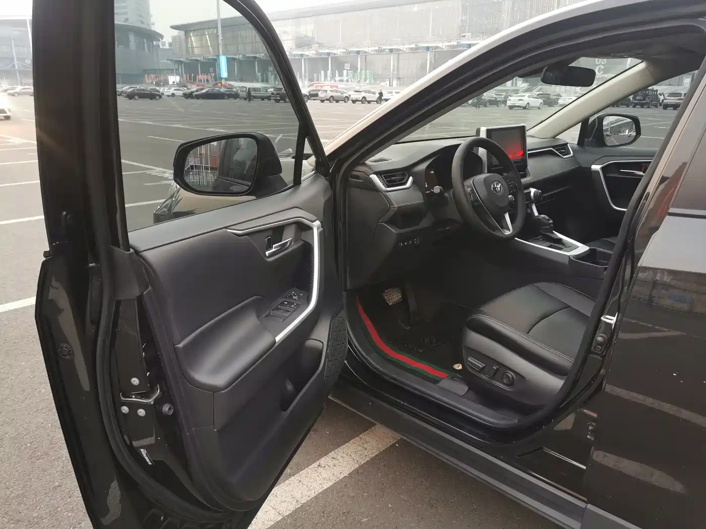 TOYOTA RAV4 RONGFANG