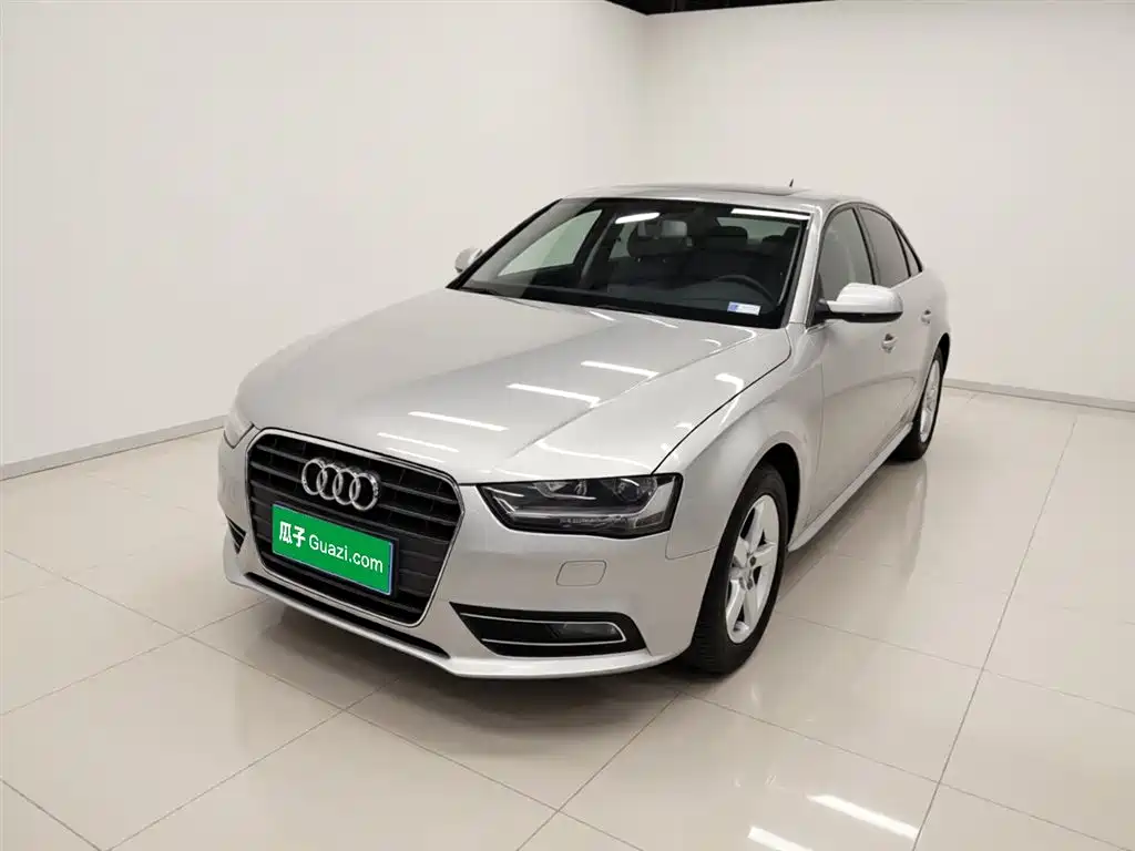 Audi A4L 2015 30 TFSI Auto Comfort