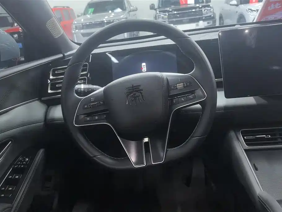 BYD Qin L 2024 DM-i 120KM Leading фото 15