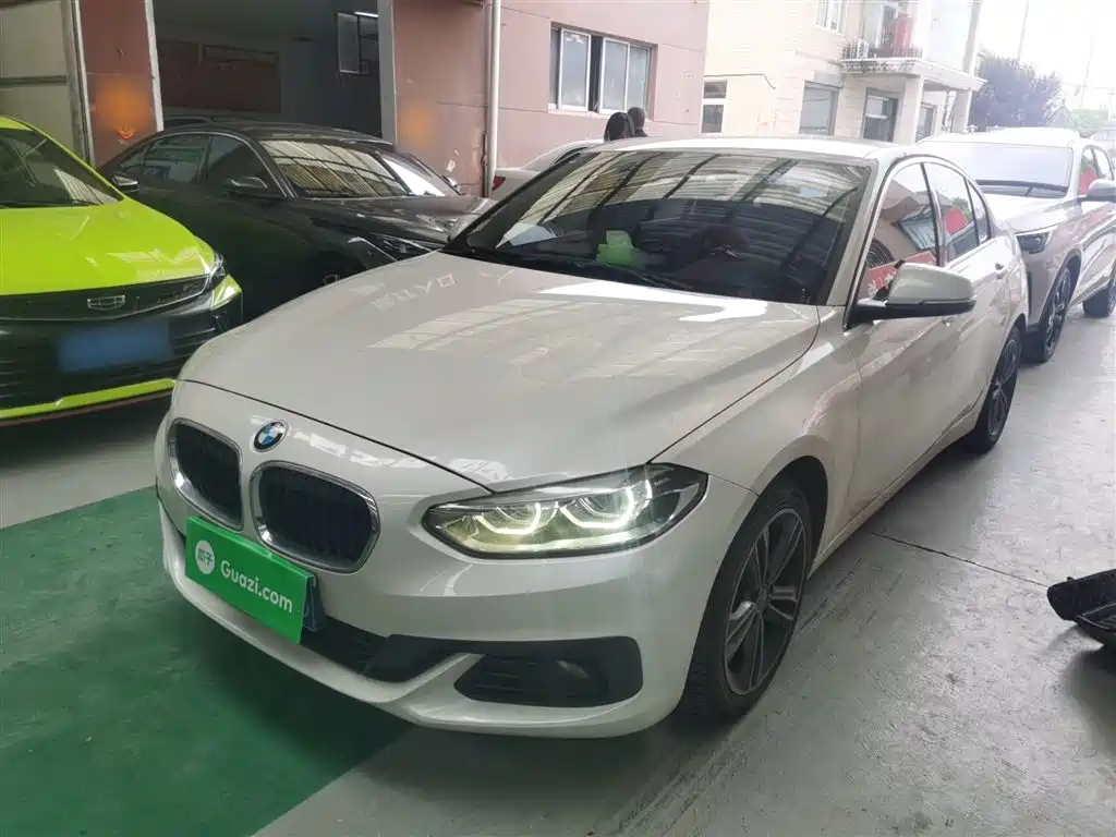 BMW 1 Series 2019 118i Fashion Edition