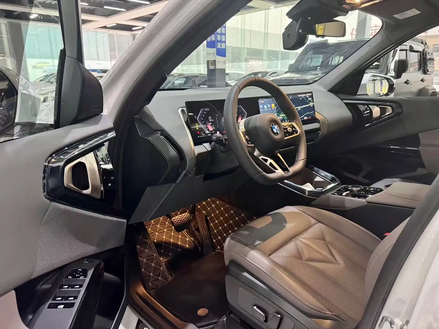 BMW X3 2025 xDrive30L Leading Model M Sport Black Package фото 4