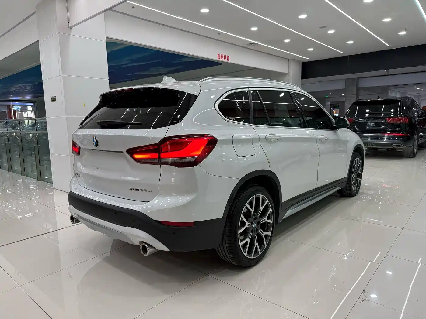 BMW X1 2021 xDrive25Li Exclusive фото 6