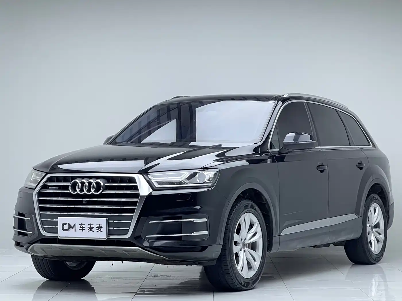 Фото 1 - Audi Q7