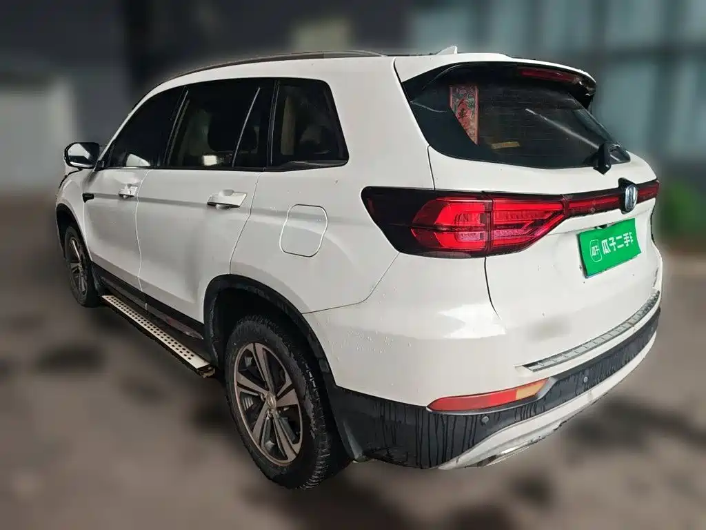 Фото 4 - Changan CS75
