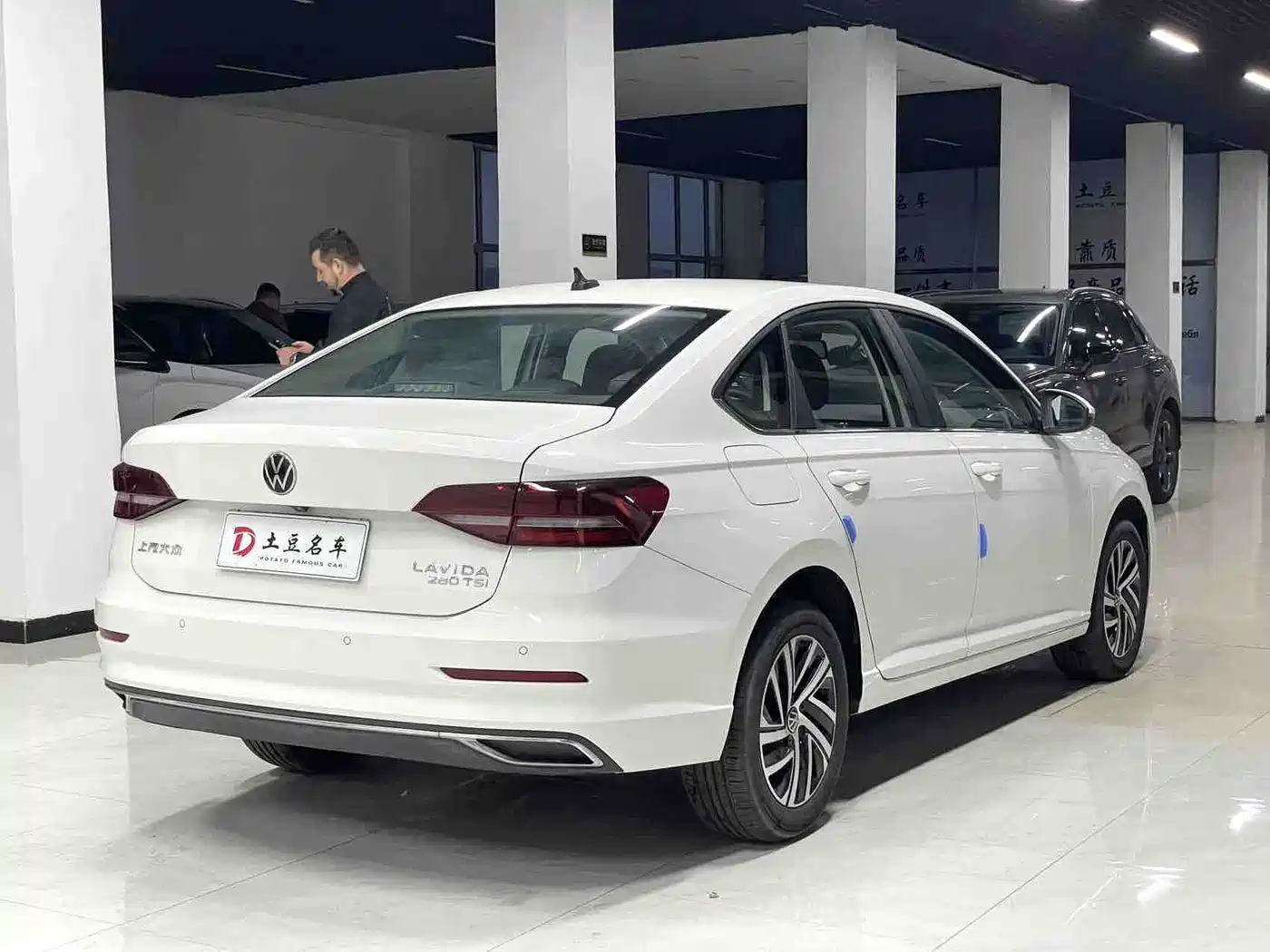 Volkswagen Lavida 2022 280TSI DSG Comfort Edition фото 6