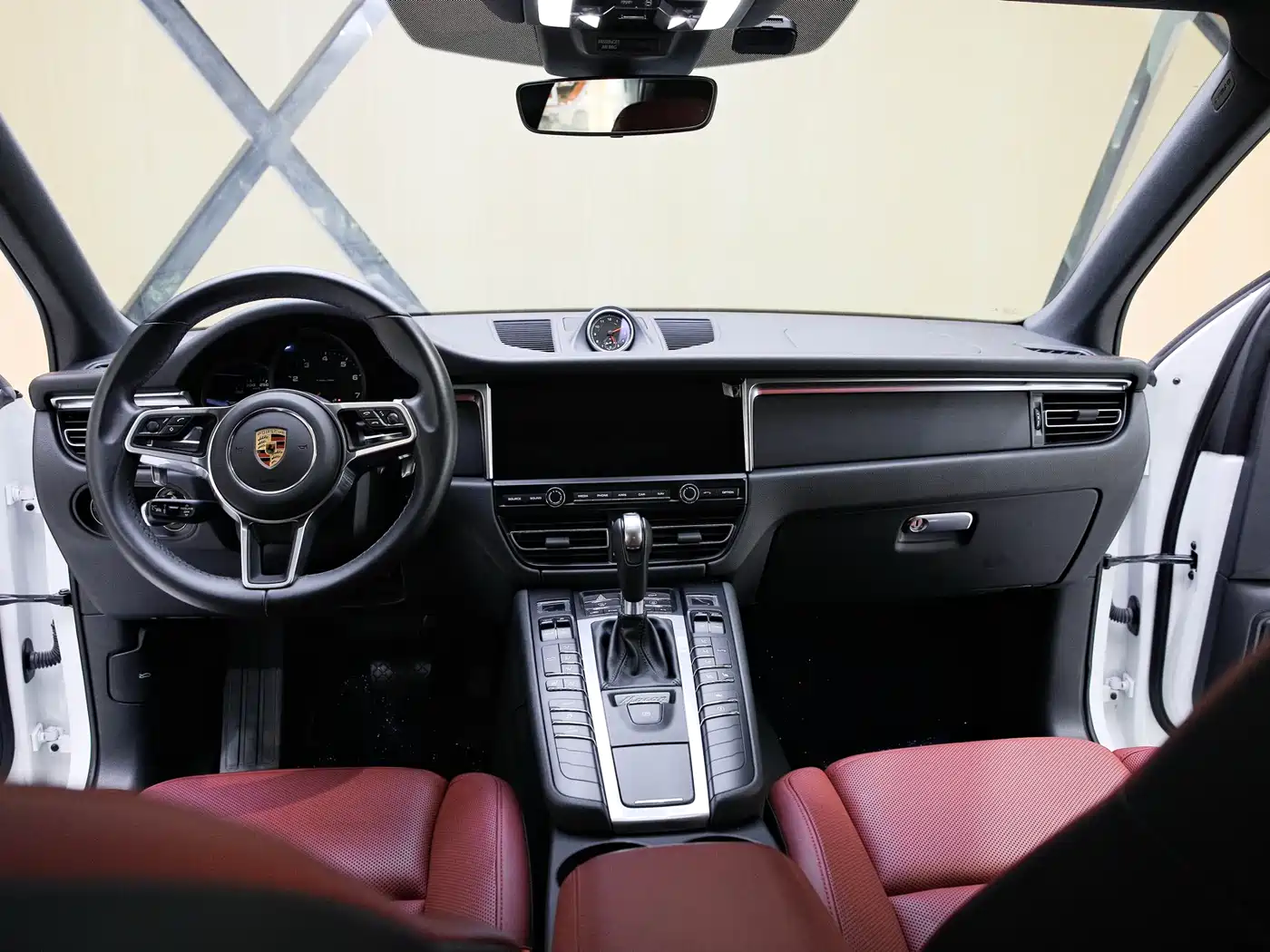 Porsche Macan 2021 Macan 2.0T фото 4