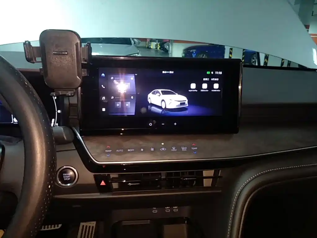 صورة 13 - Toyota Camry