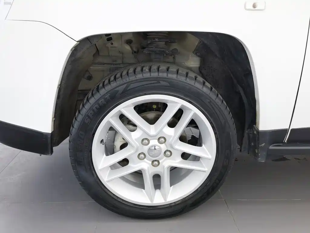 Jeep Compass (Import) 2013 2013 2.0L FWD Luxury