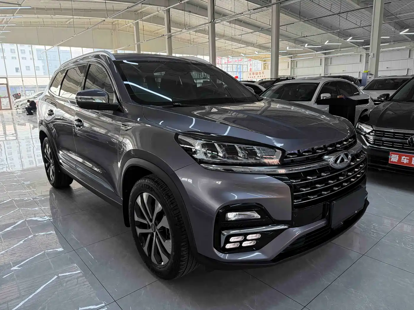 CHERY TIGGO 8