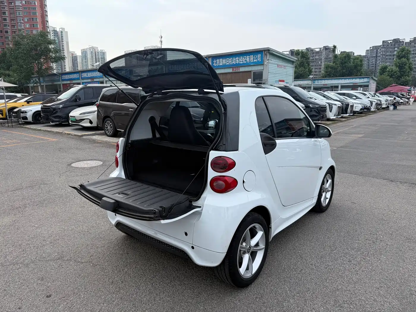 smart fortwo 2014 2013 1.0T Hardtop Passion