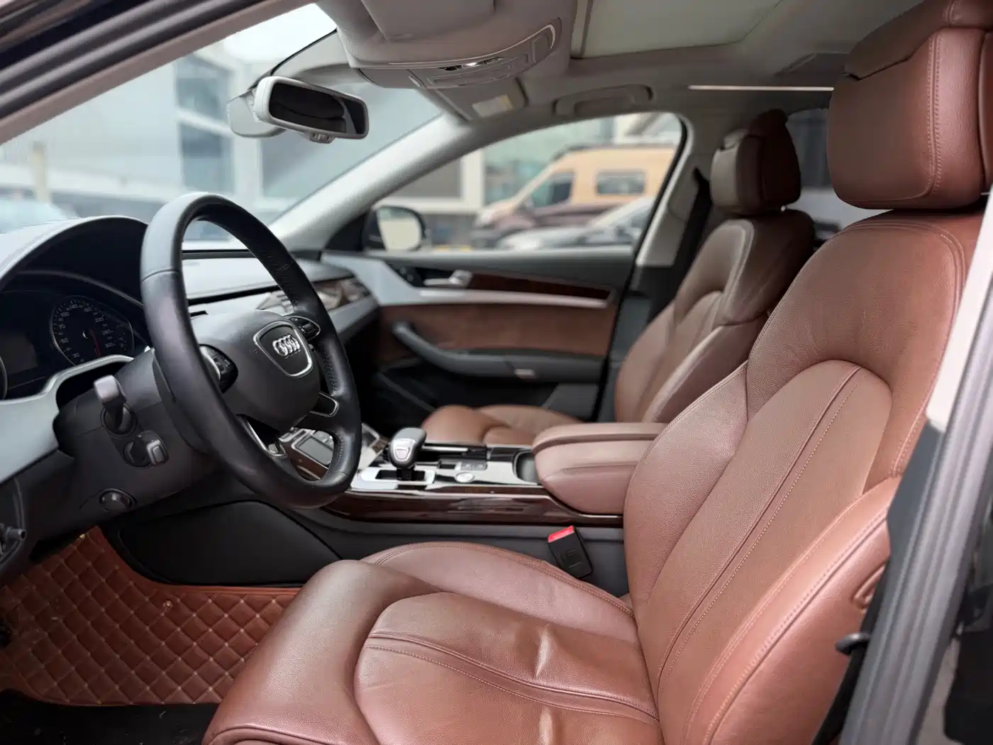 Audi A8 2016 A8L 45 TFSI quattro Comfort фото 4
