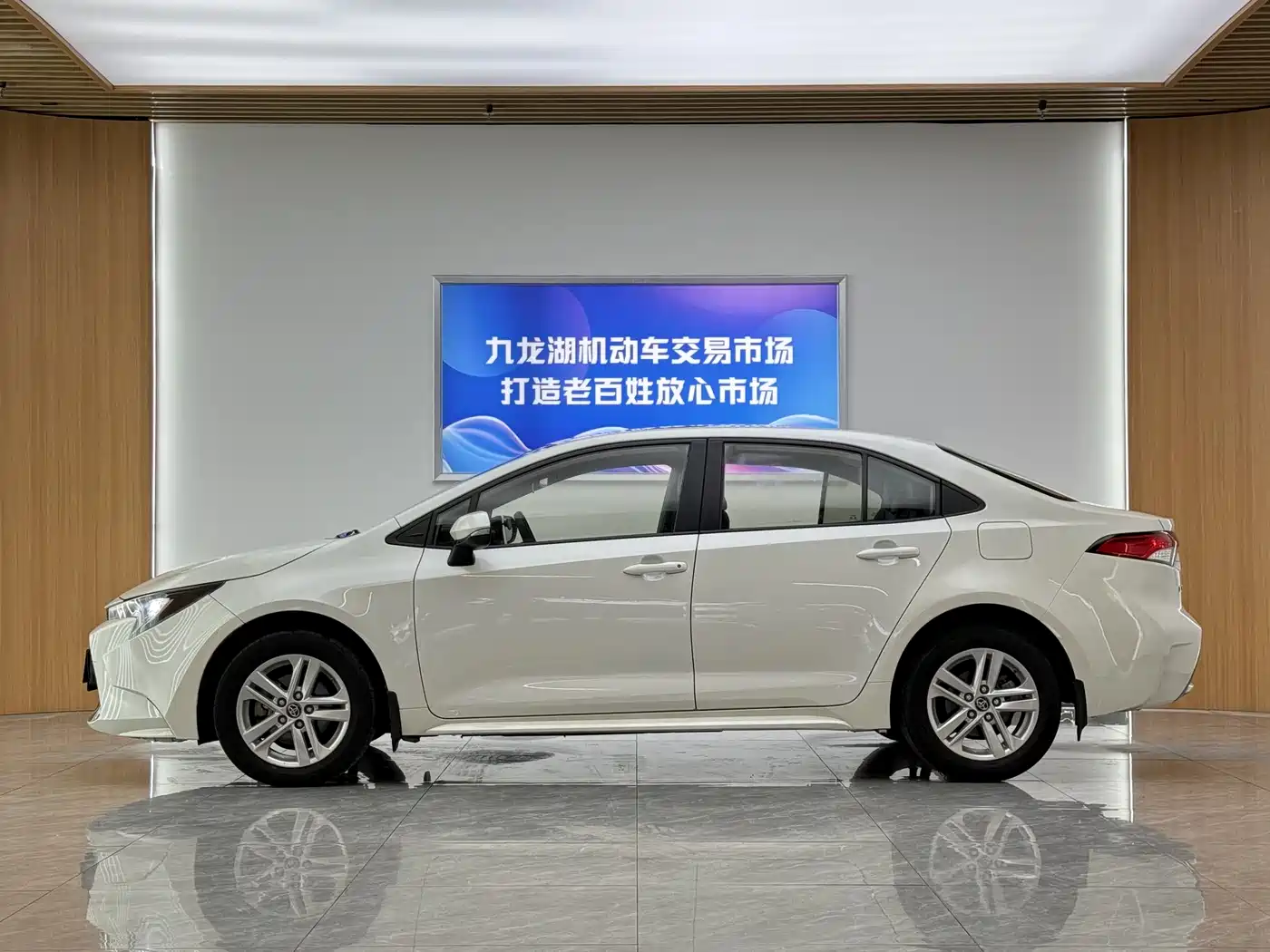 Toyota Levin 2019 185T CVT Luxury Edition China V фото 4