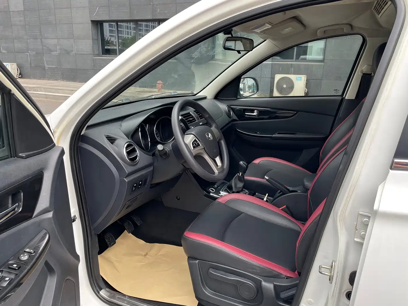 Photo 5 - BAIC Huansu S3
