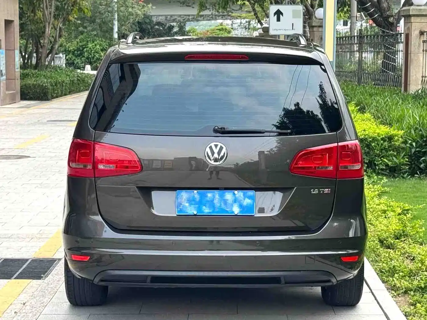 Volkswagen Sharan 2013 1.8TSI Standard фото 5