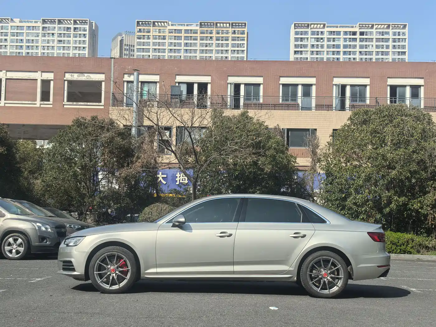 Audi A4L 2017 40 TFSI Progressive фото 3