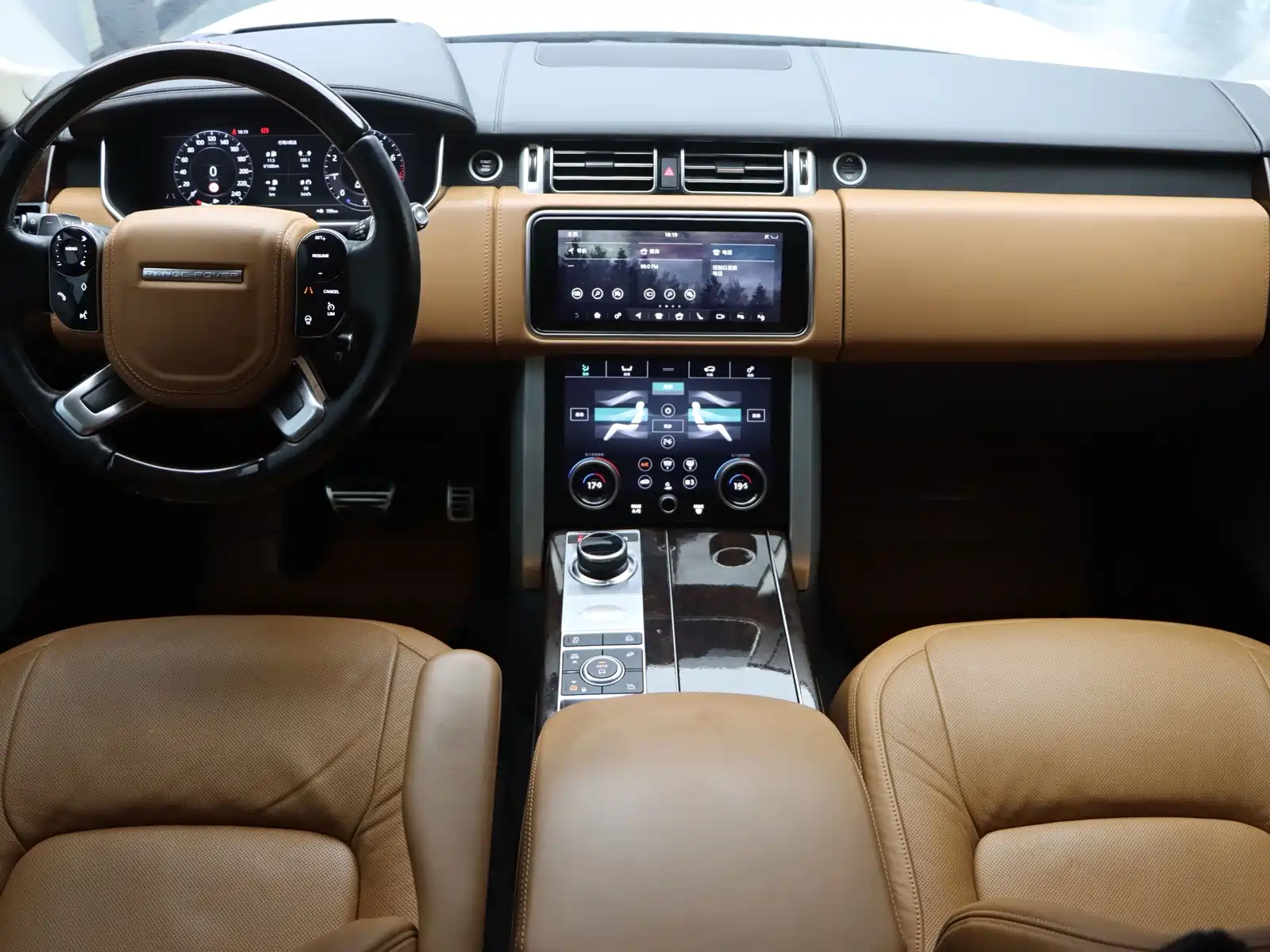 Фото 21 - Land Rover Range Rover
