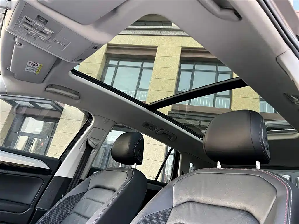 Volkswagen Tayron 2019 330TSI 2WD Luxury China V фото 13