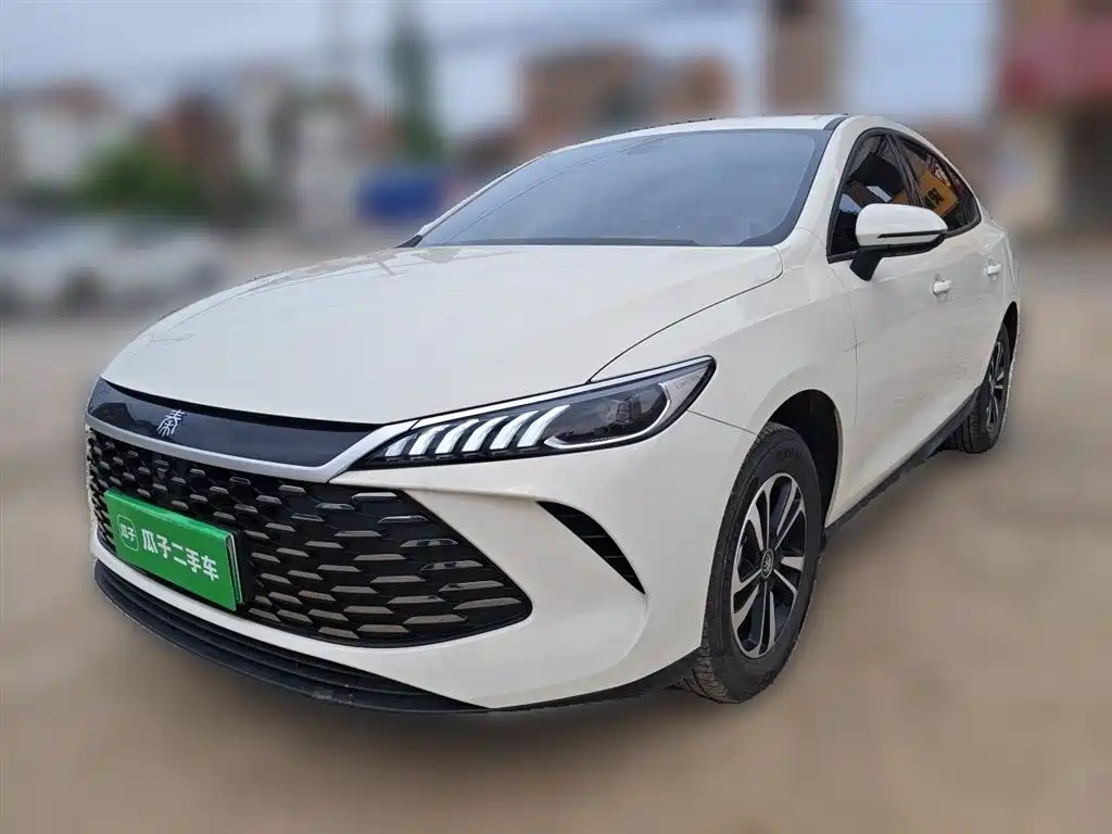 BYD Qin PLUS 2026 DM-i Smart Edition 128KM Progressive фото 2