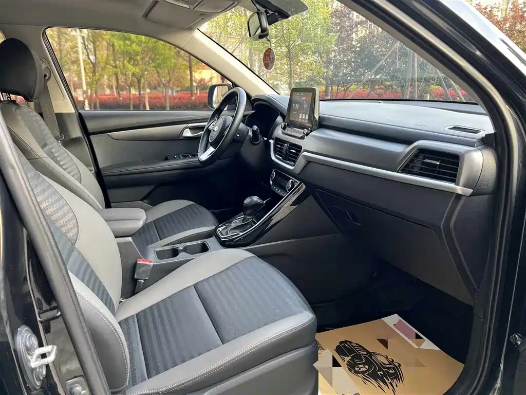 Kia Sportage 2019 2.0L Automatic Smart Luxury Edition фото 9