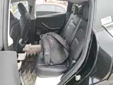 Photo 17 - Tesla Model Y