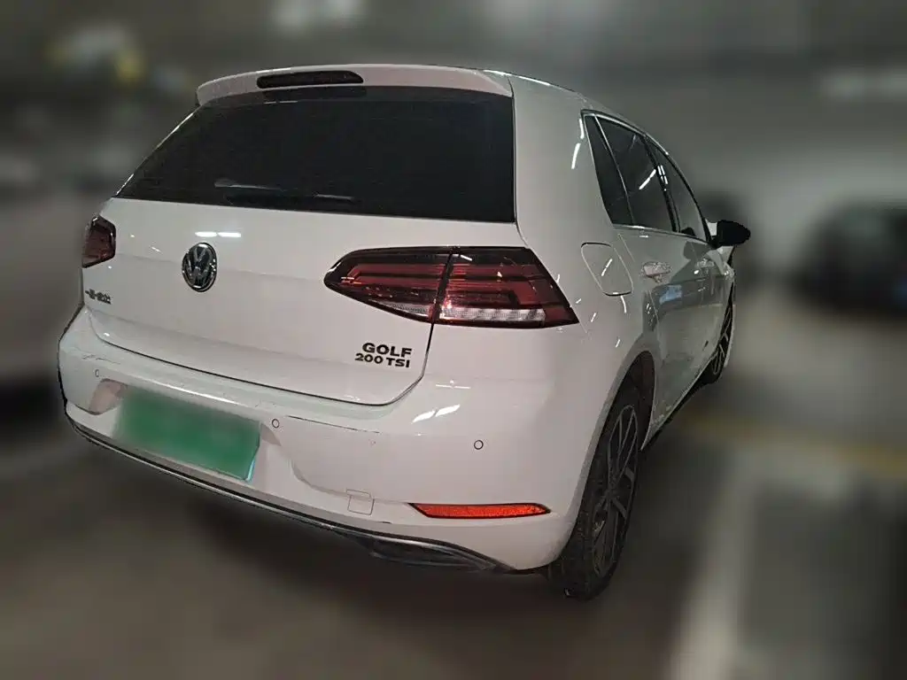 Фото 6 - Volkswagen Golf
