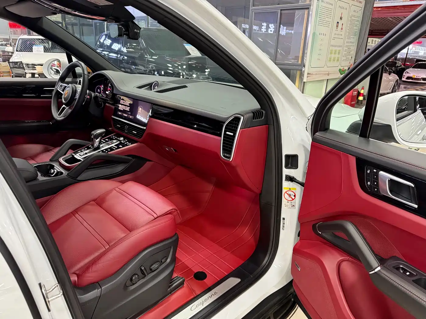 Porsche Cayenne 2022 Cayenne 3.0T Platinum Edition фото 6