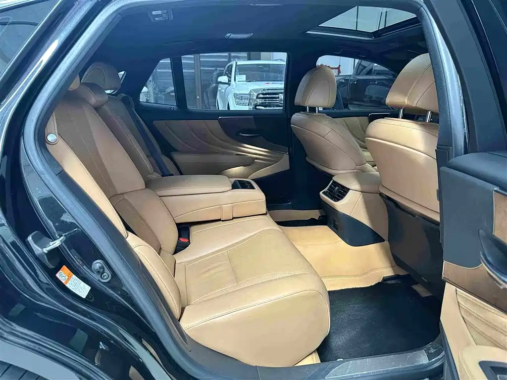 Lexus LS 2022 2021 500h Excellence Edition