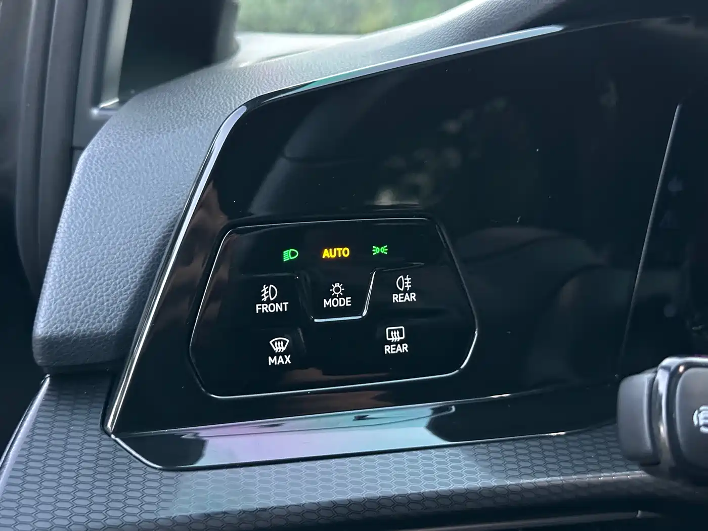 Volkswagen Golf GTI 2021 Facelift 380TSI DSG GTI фото 19