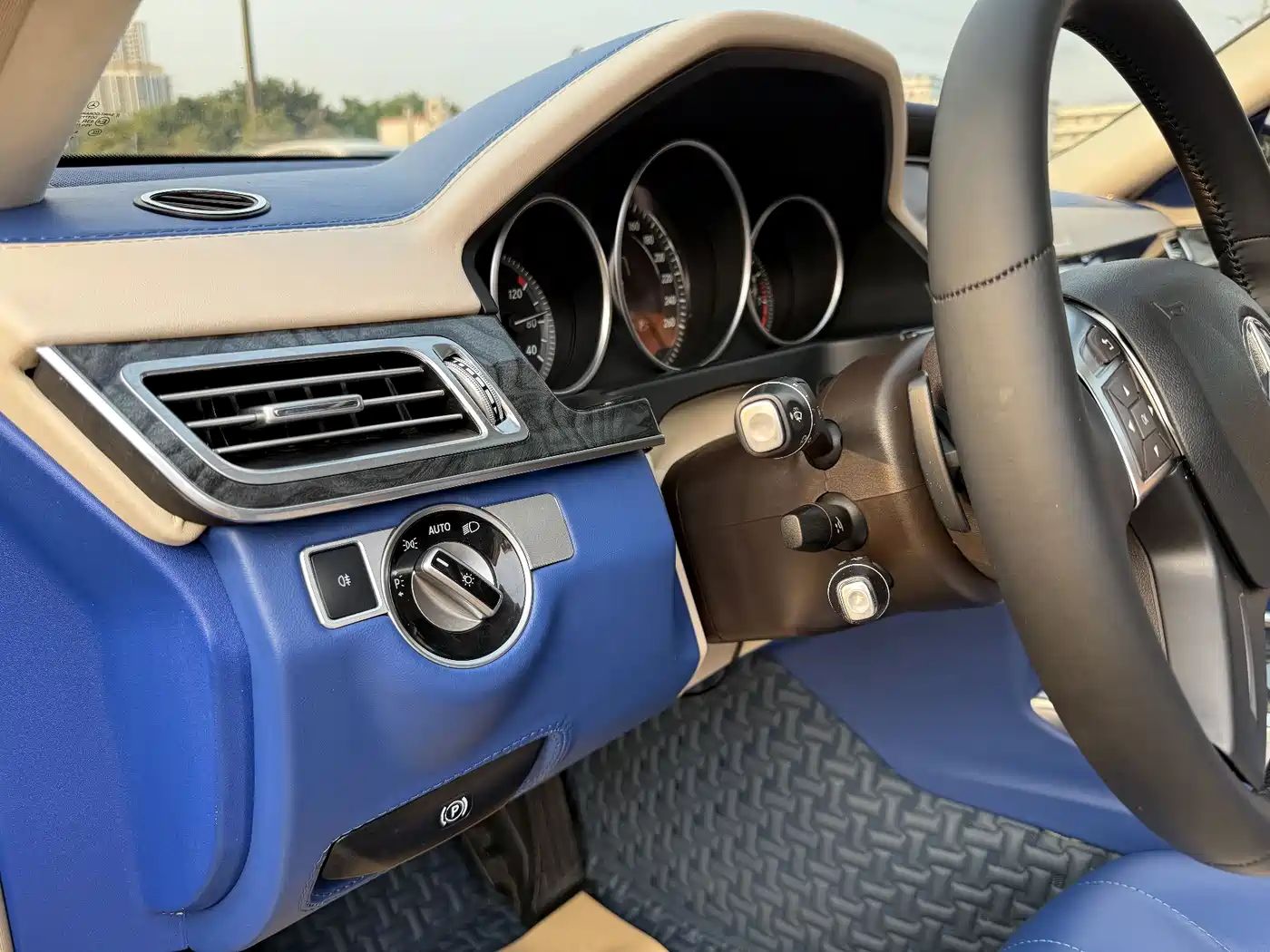 Mercedes-Benz E-Class 2015 Facelift E 260 L фото 23