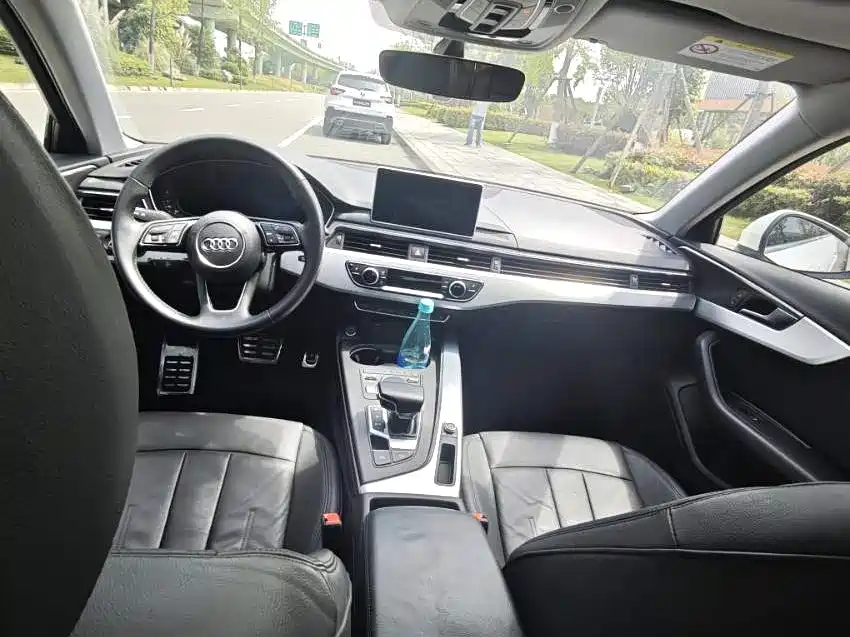 Audi A4L 2019 40 TFSI Sport (China V) фото 2