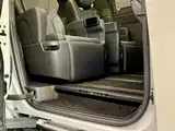 Фото 10 - Toyota Alphard