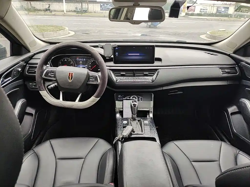 Фото 10 - Hongqi H5
