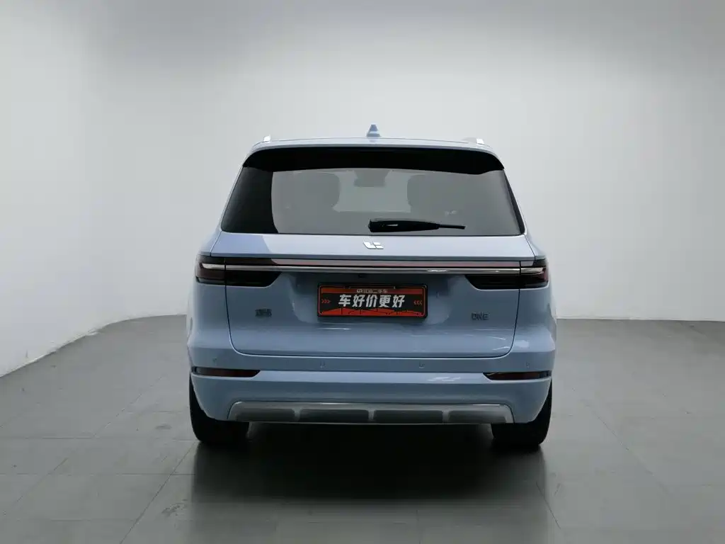 Фото 4 - Li Auto Li ONE