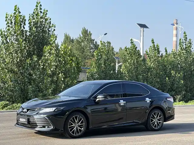 Toyota Camry 2021 2.5G Luxury Edition