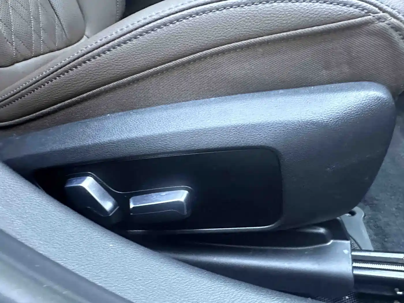 BMW 3 Series 2023 320Li M Sport Package фото 15