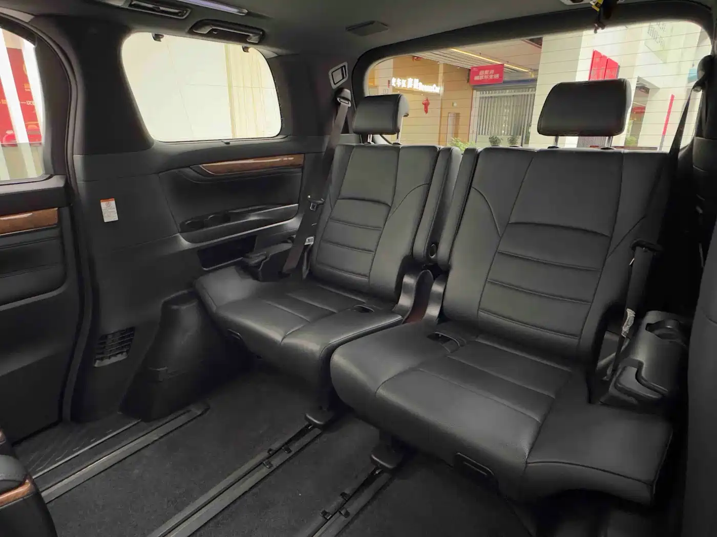 Toyota Alphard 2015 3.5L Premium Edition фото 16