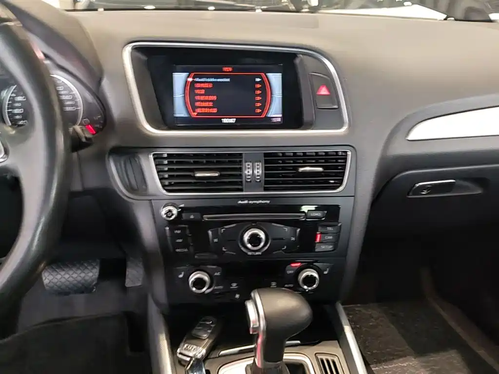 Audi Q5 2017 Plus 40 TFSI Technology фото 13